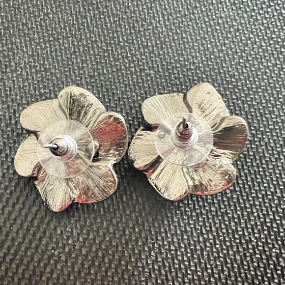 Black Silver Toned Floral Earrings with Dark Crystal Beads - Picture 3 of 3